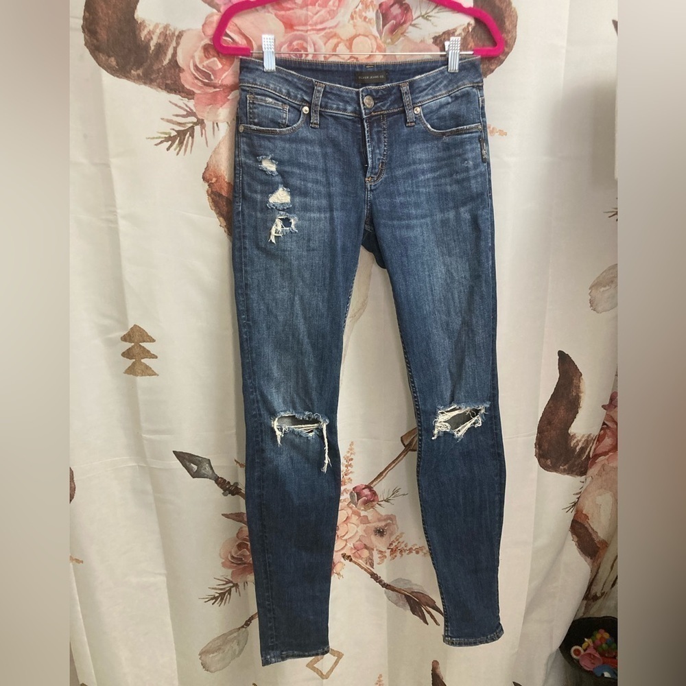 Size 27 x 31 silver skinny jeans​​​​​​​​​​​​